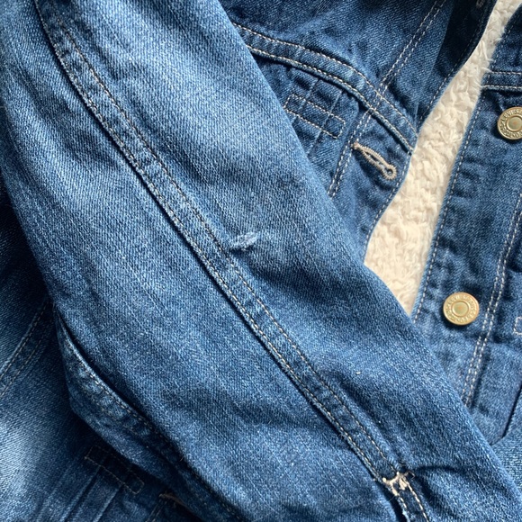 Levi’s original Sherpa trucker jacket - Picture 3 of 4